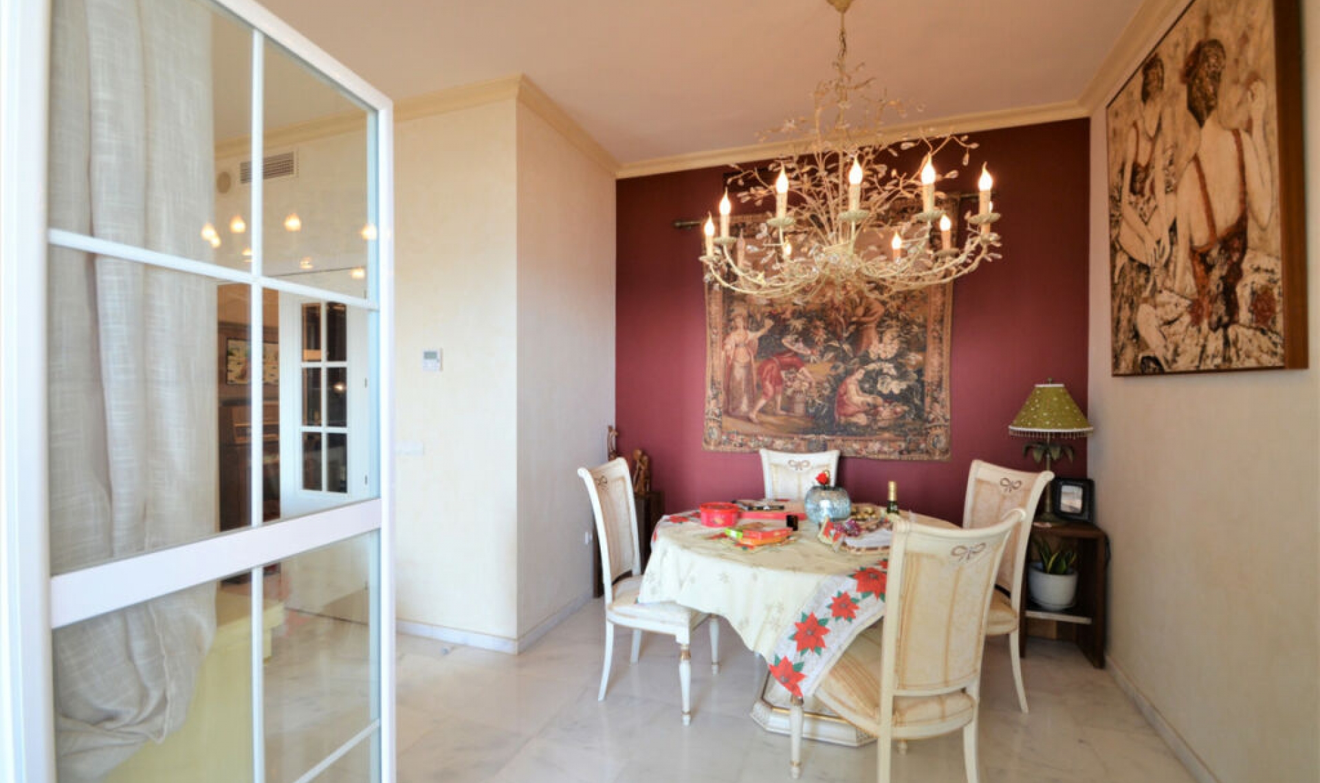 Resale - Apartment -
La Duquesa