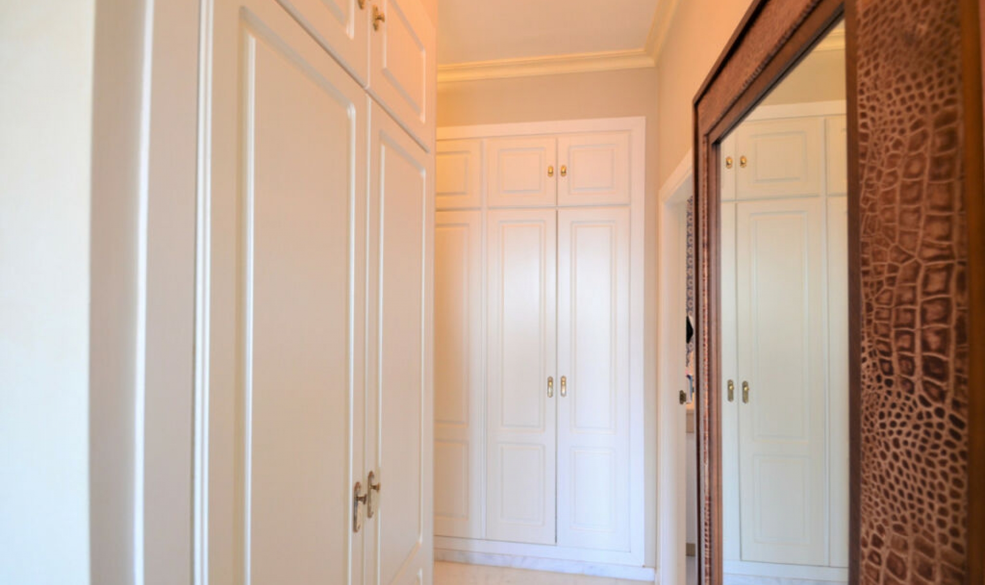 Resale - Apartment -
La Duquesa