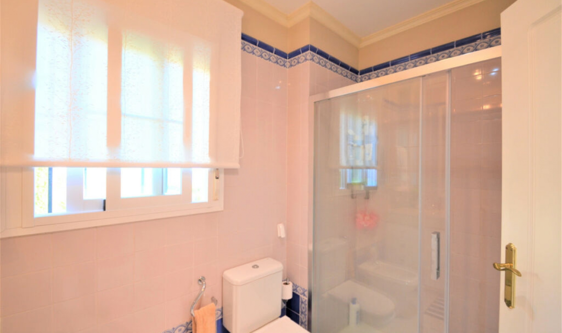 Resale - Apartment -
La Duquesa