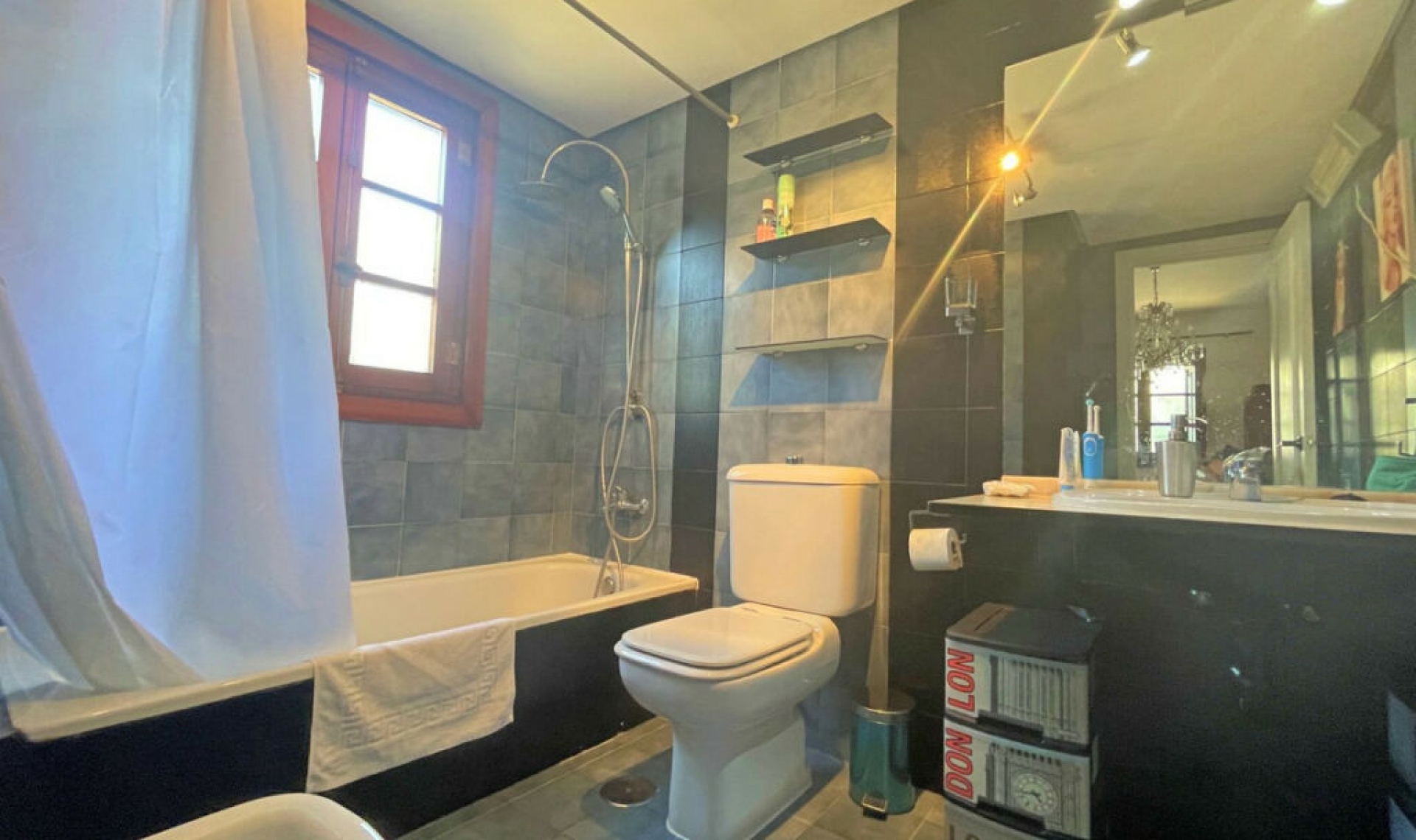 Resale - Apartment -
La Duquesa