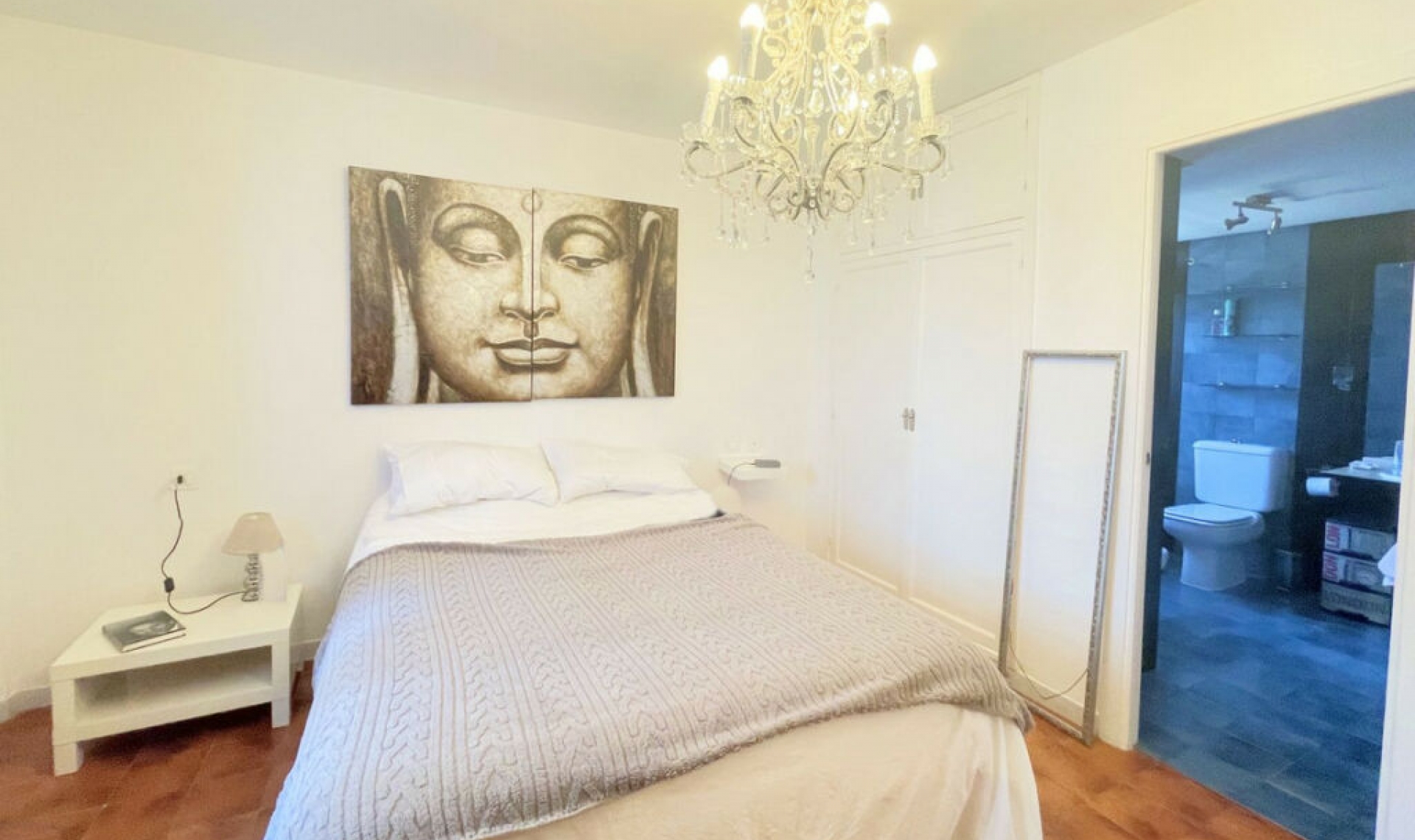 Resale - Apartment -
La Duquesa