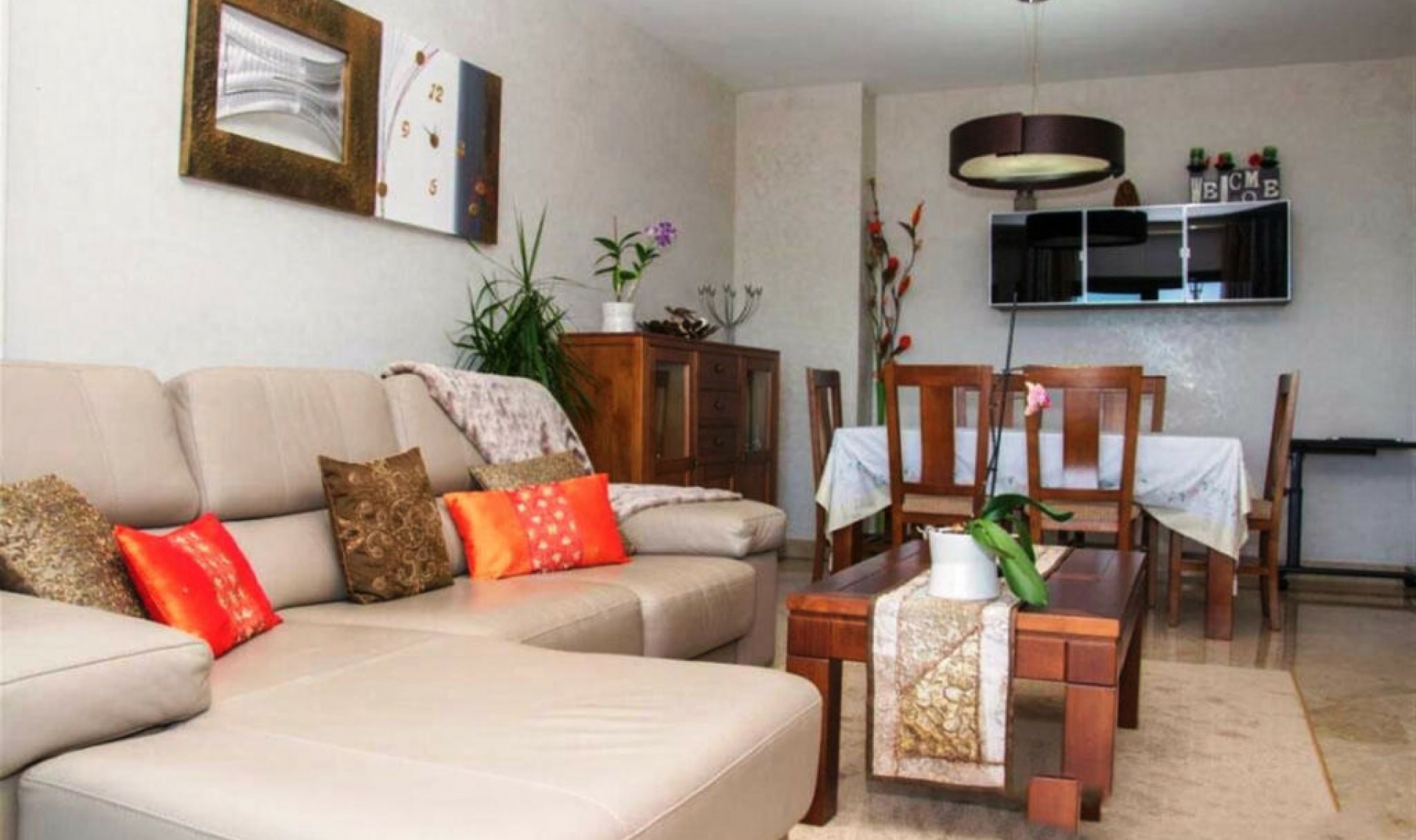 Resale - Apartment -
La Duquesa