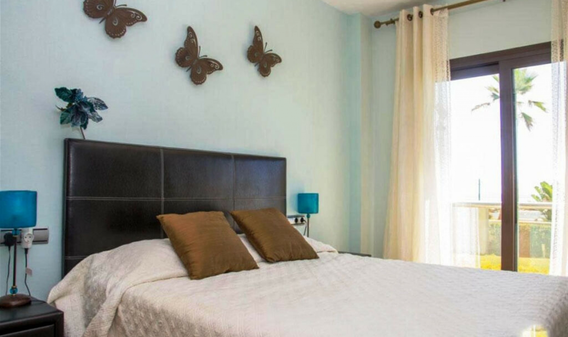 Resale - Apartment -
La Duquesa