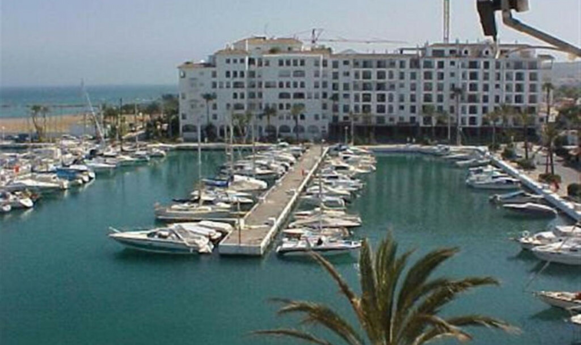 Resale - Apartment -
La Duquesa