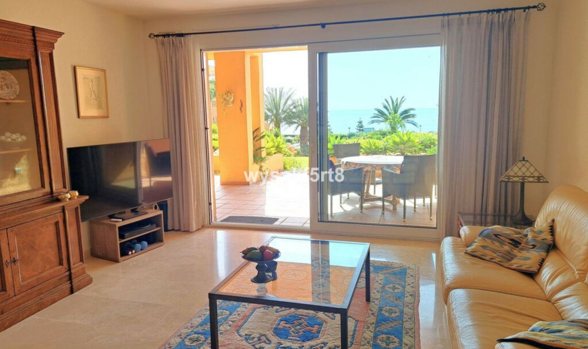 Resale - Apartment -
La Duquesa