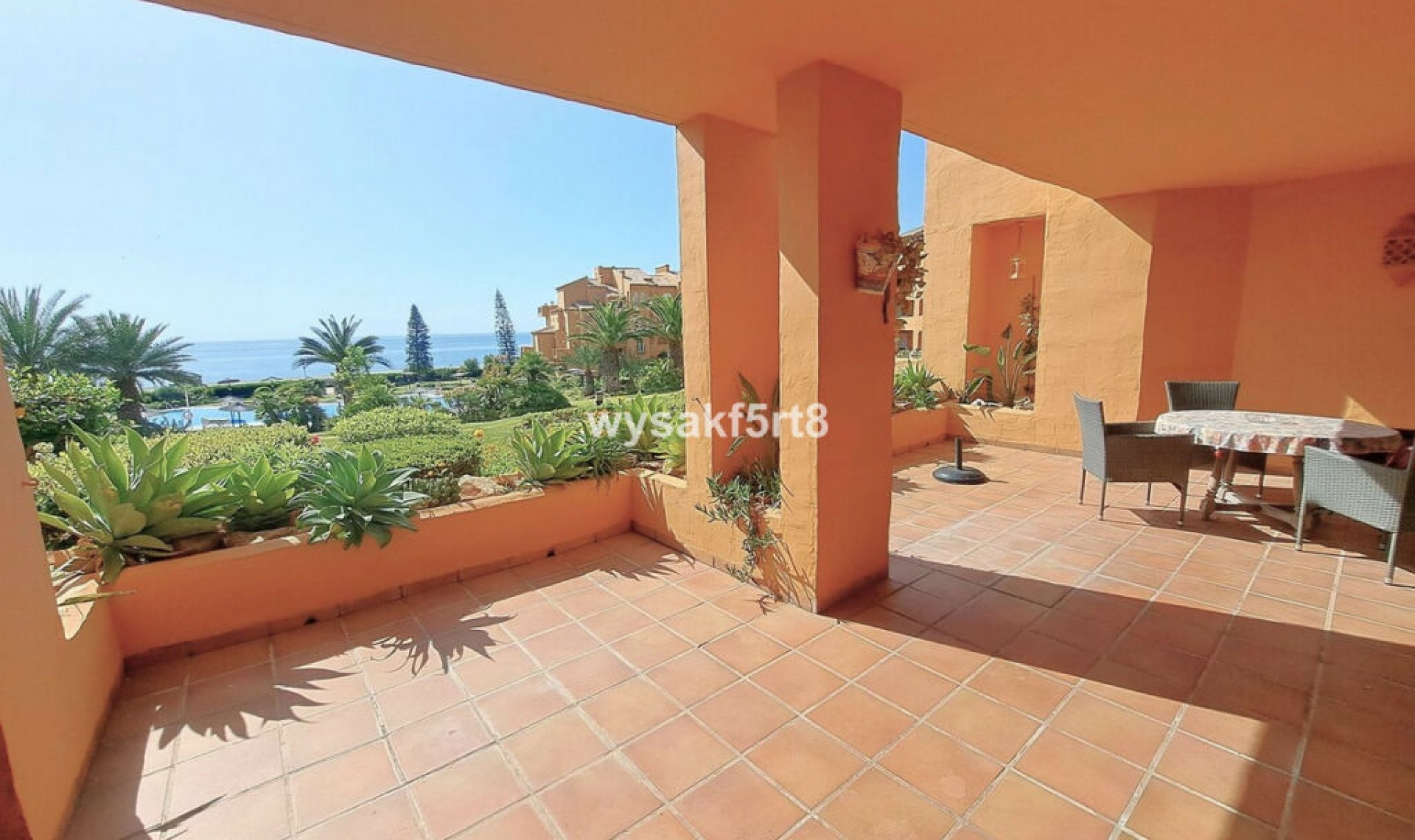 Resale - Apartment -
La Duquesa