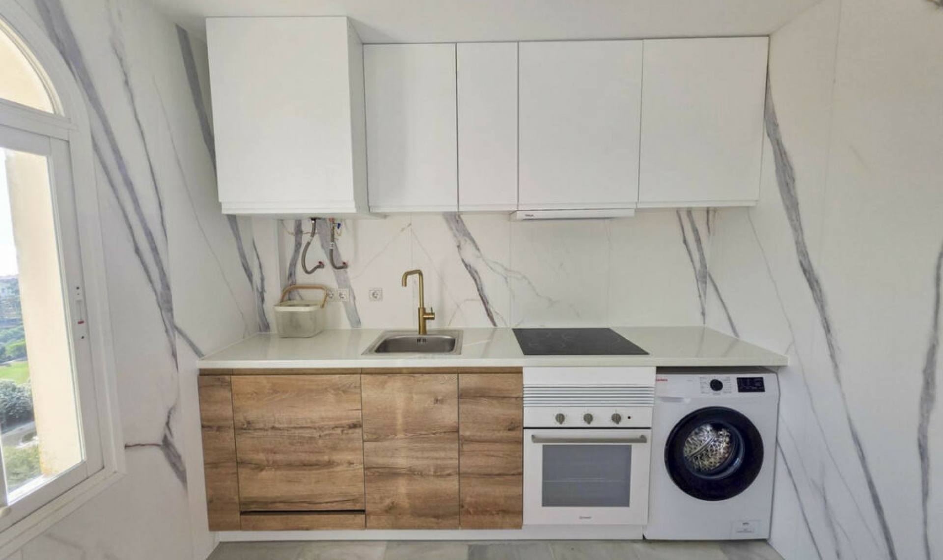 Resale - Apartment -
La Duquesa