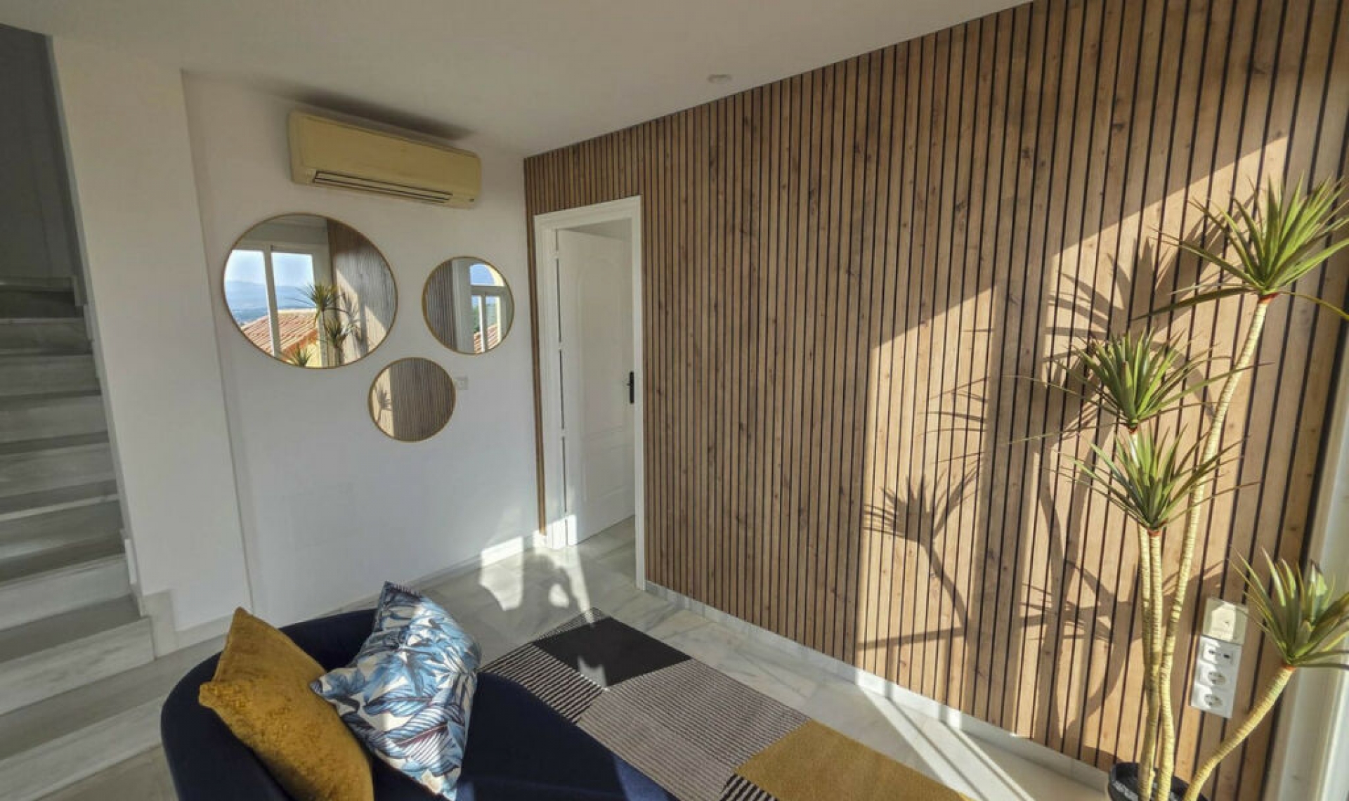 Resale - Apartment -
La Duquesa