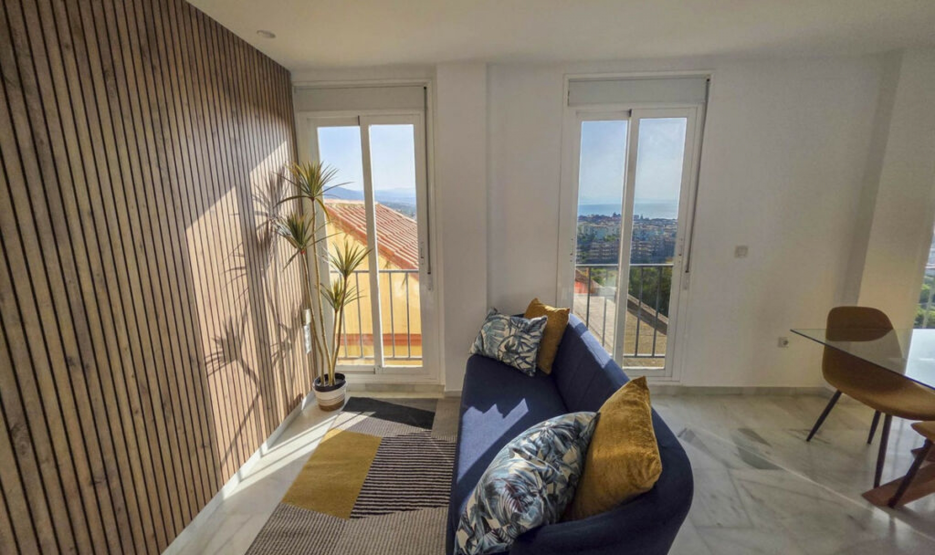 Resale - Apartment -
La Duquesa