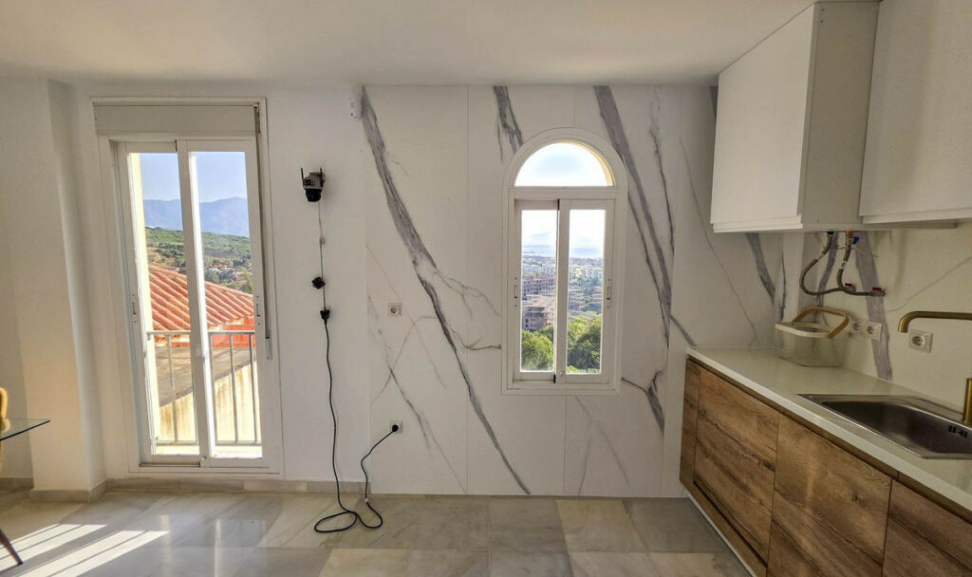 Resale - Apartment -
La Duquesa