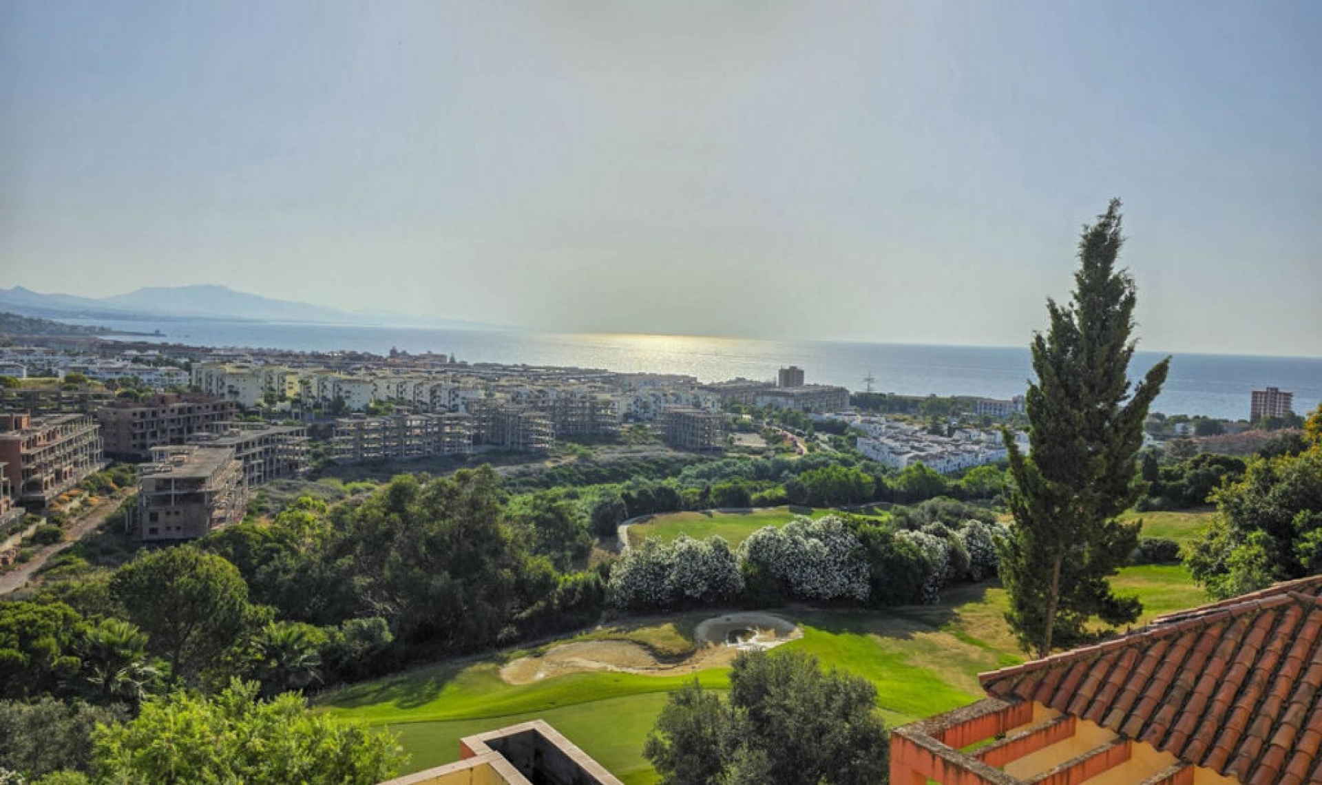 Resale - Apartment -
La Duquesa