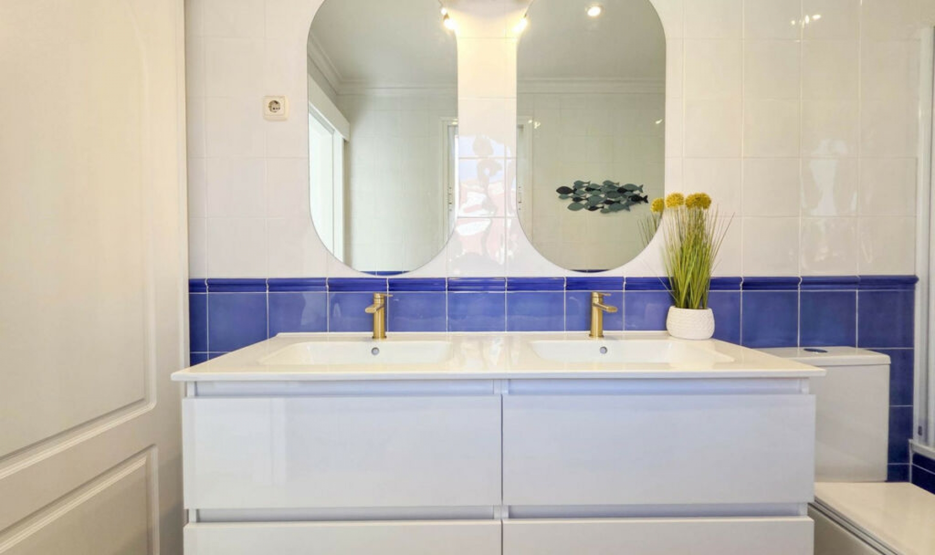 Resale - Apartment -
La Duquesa