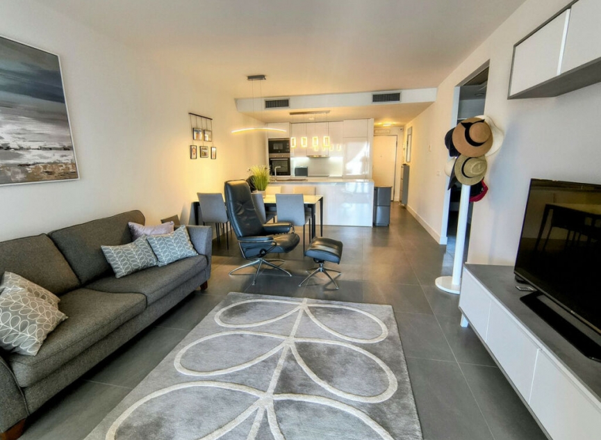 Resale - Apartment -
La Duquesa