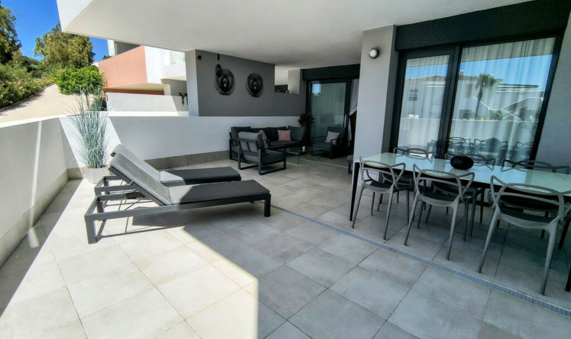 Resale - Apartment -
La Duquesa