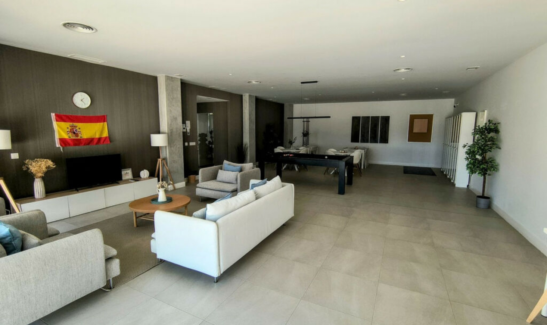 Resale - Apartment -
La Duquesa