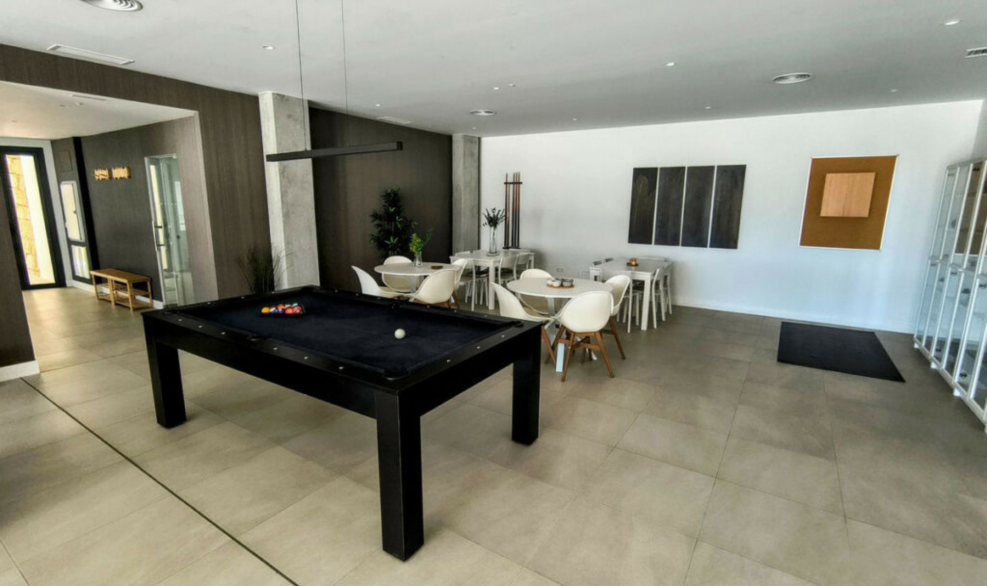 Resale - Apartment -
La Duquesa