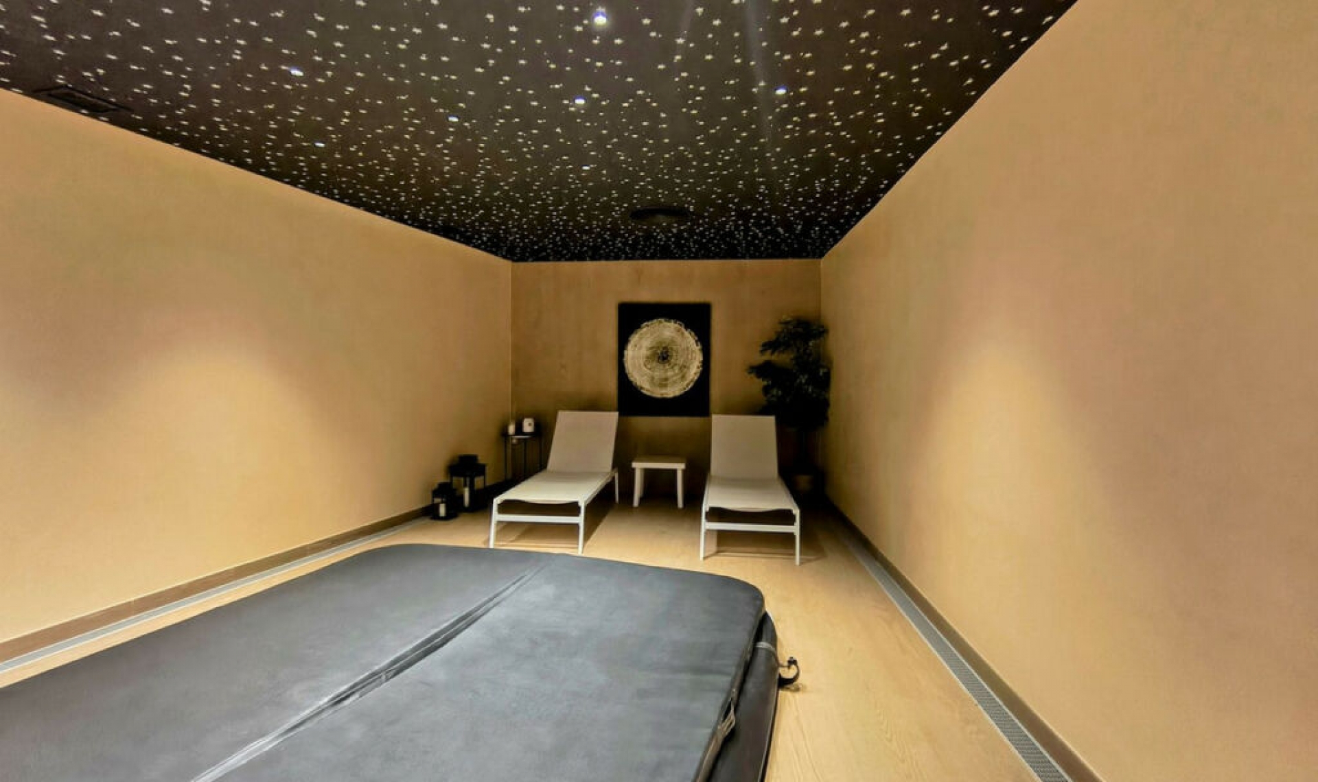 Resale - Apartment -
La Duquesa