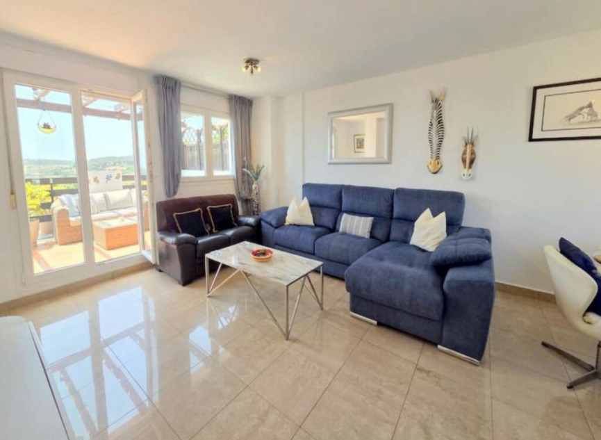 Resale - Apartment -
La Duquesa