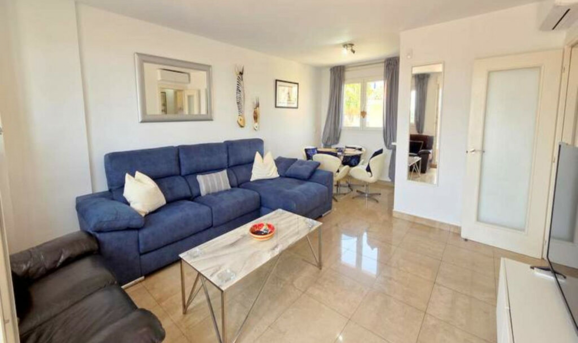 Resale - Apartment -
La Duquesa