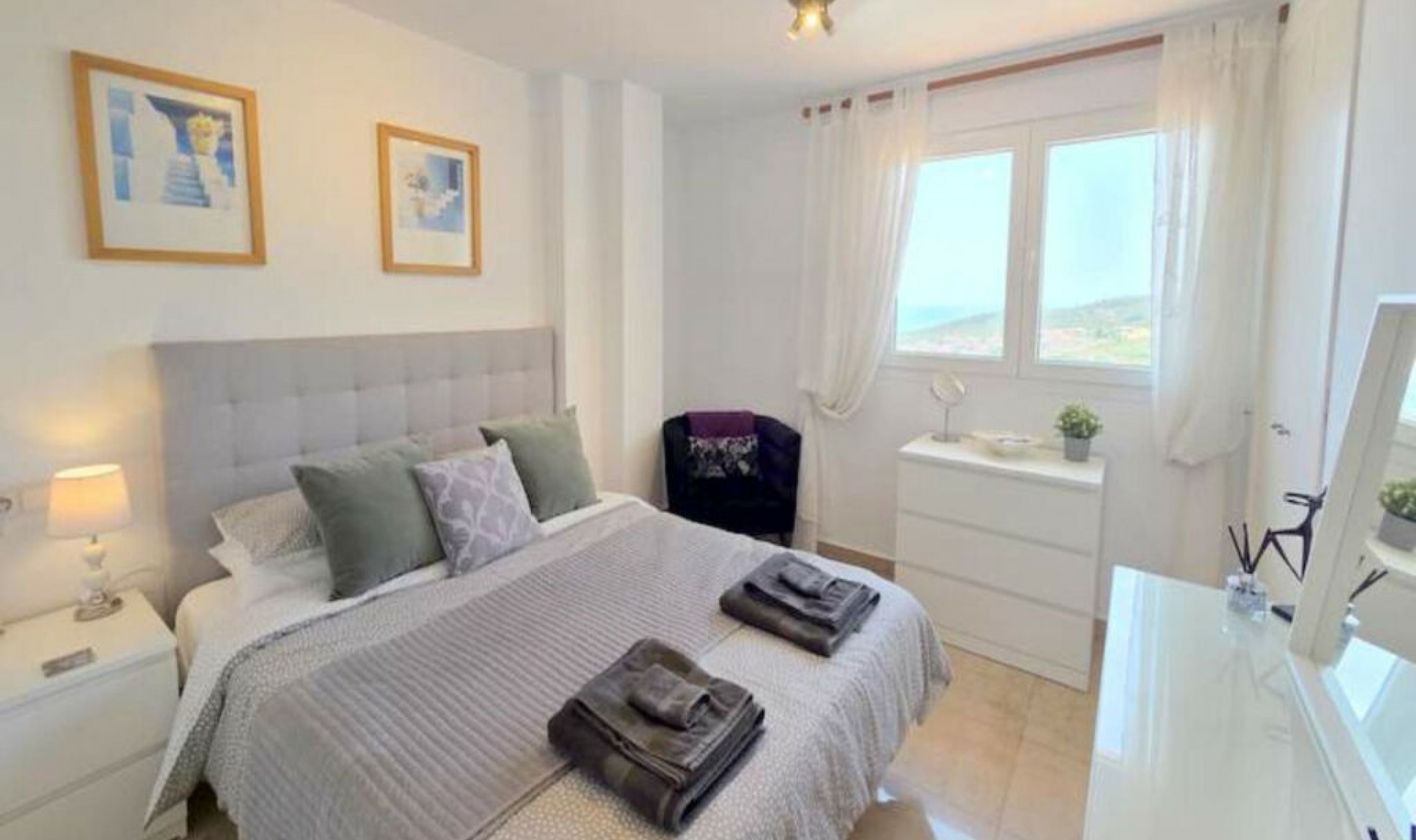 Resale - Apartment -
La Duquesa