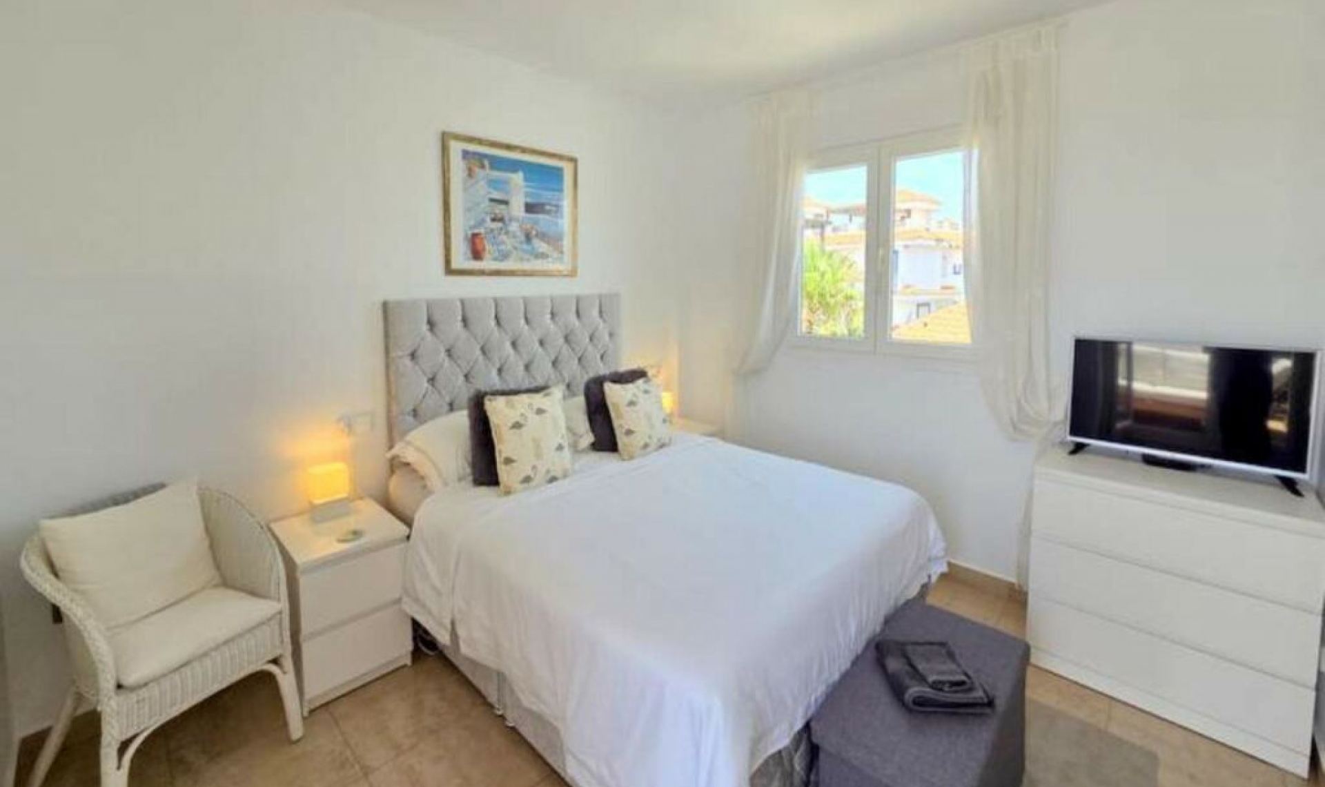 Resale - Apartment -
La Duquesa