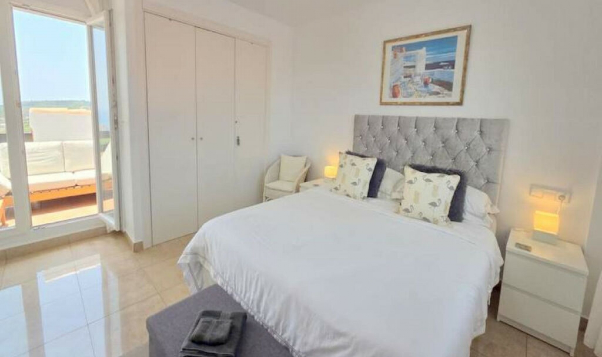 Resale - Apartment -
La Duquesa