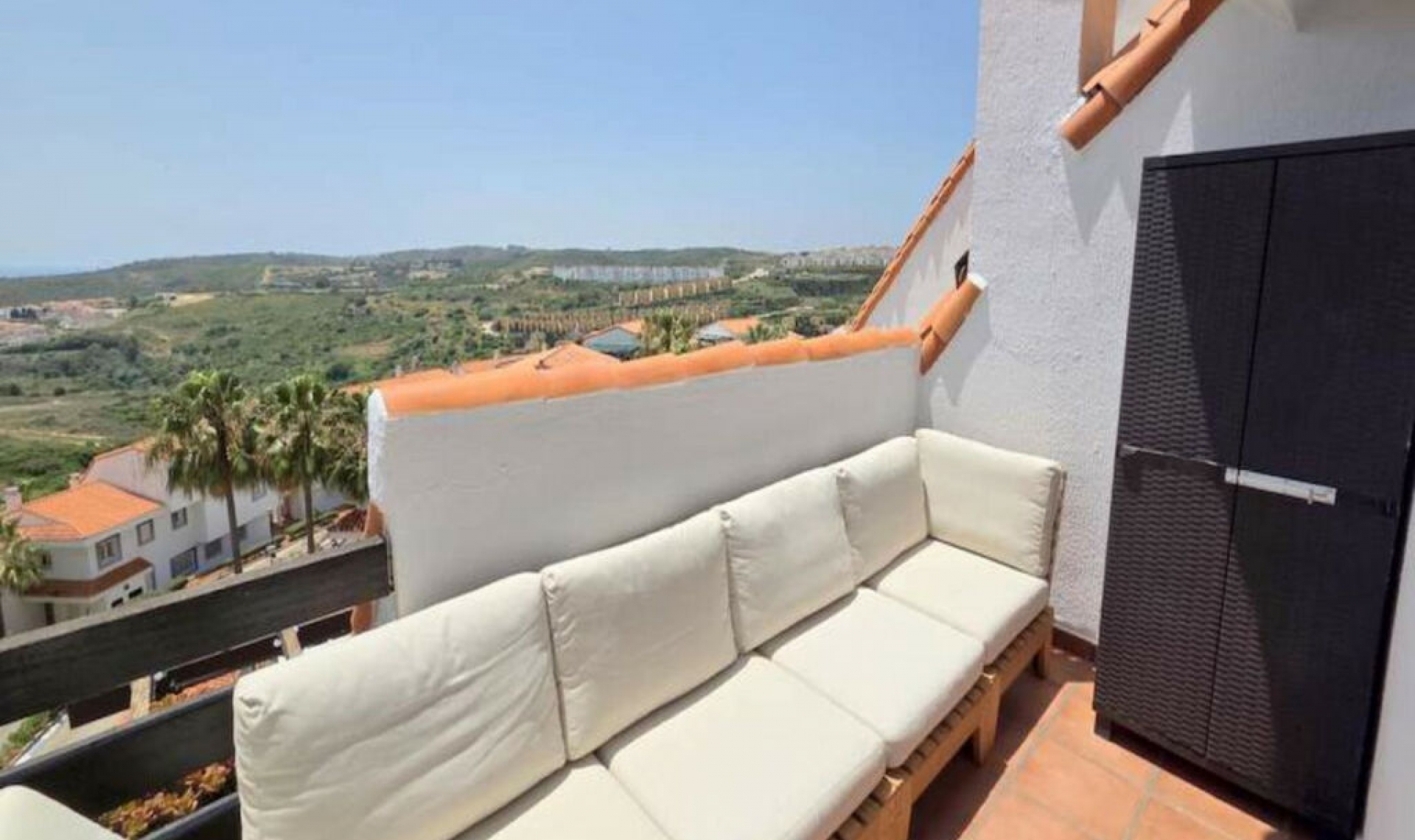 Resale - Apartment -
La Duquesa
