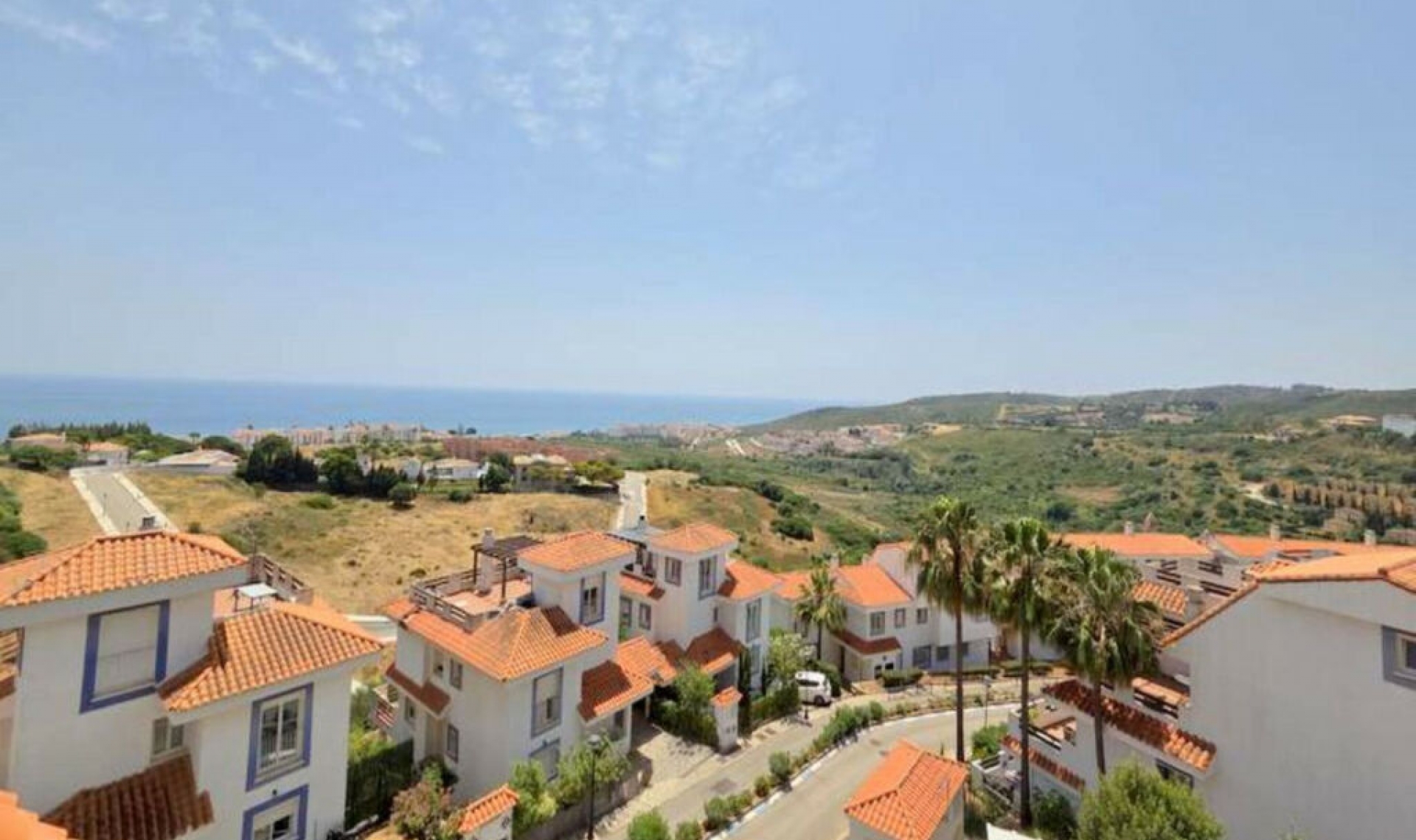 Resale - Apartment -
La Duquesa