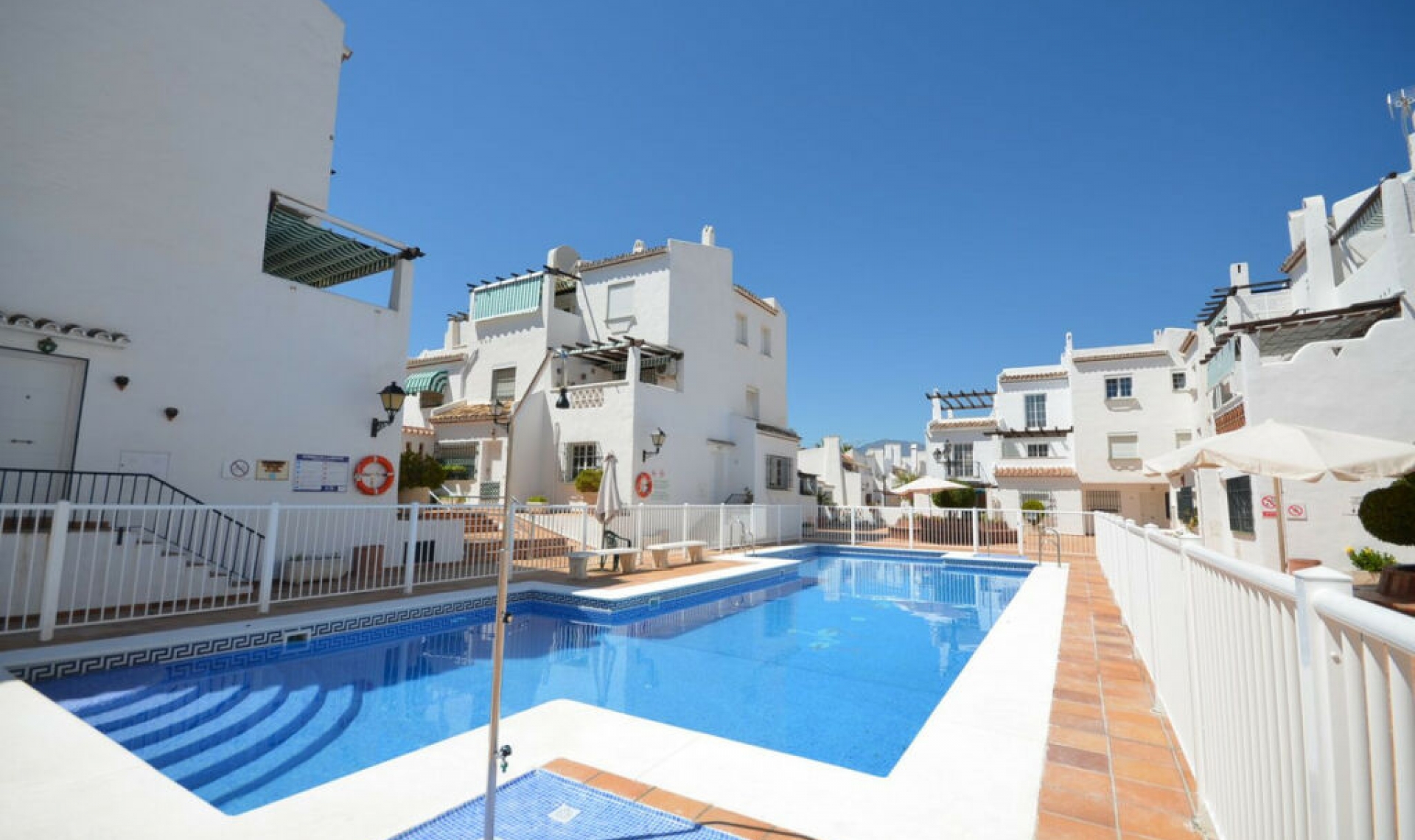 Resale - Apartment -
La Duquesa