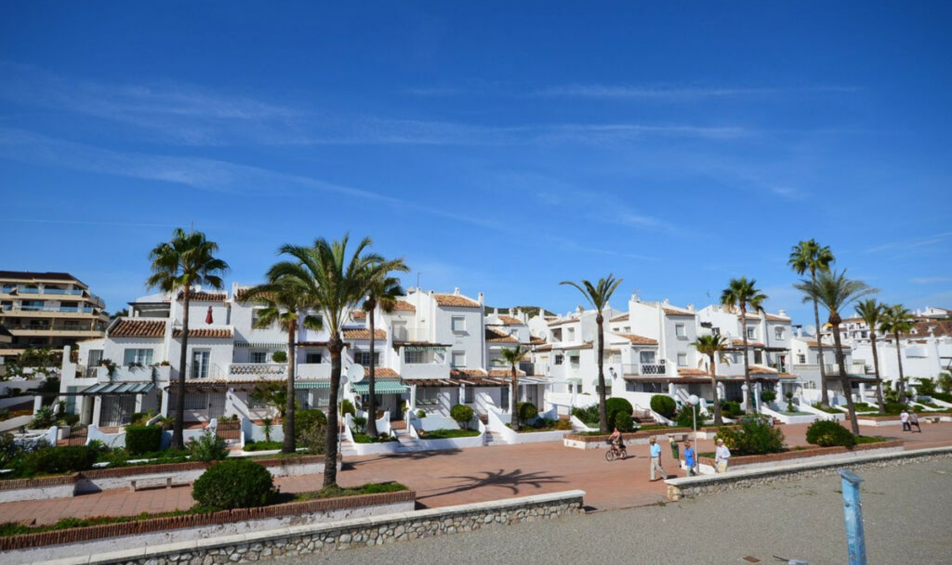 Resale - Apartment -
La Duquesa