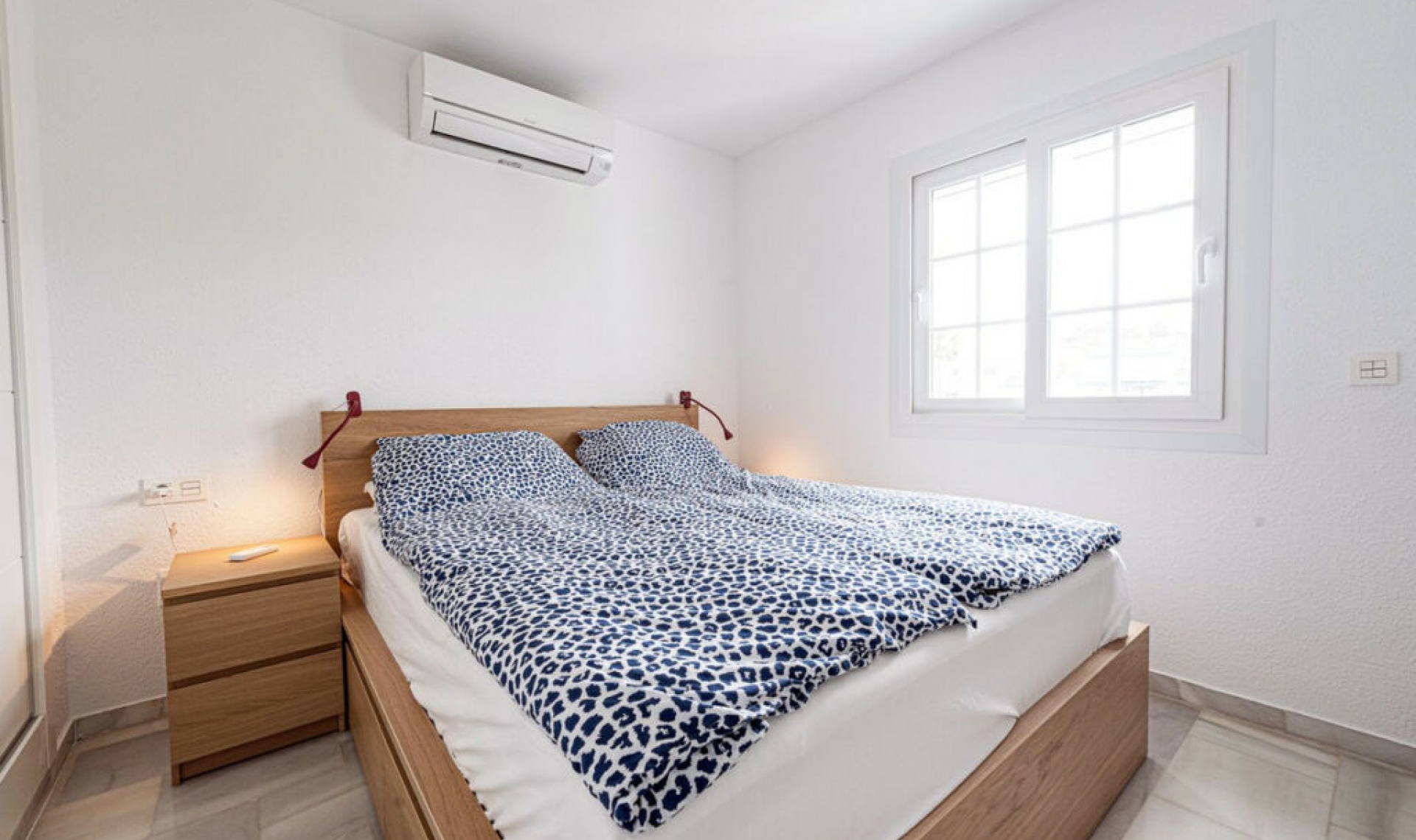 Resale - Apartment -
La Duquesa