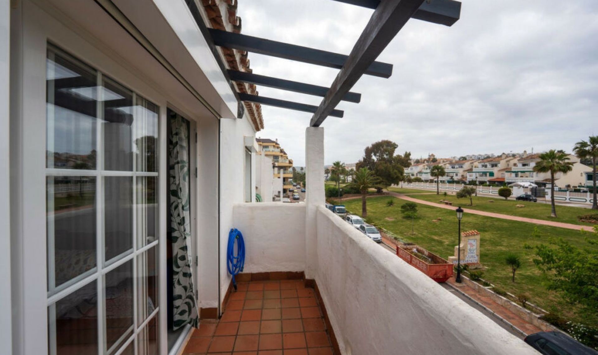 Resale - Apartment -
La Duquesa