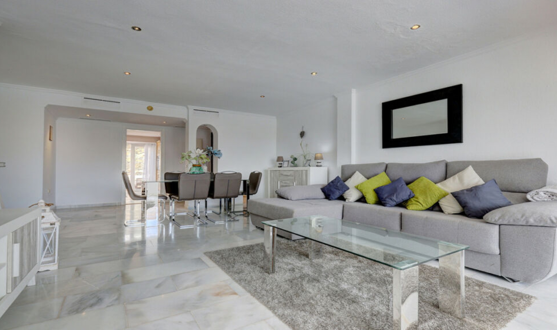 Resale - Apartment -
La Duquesa