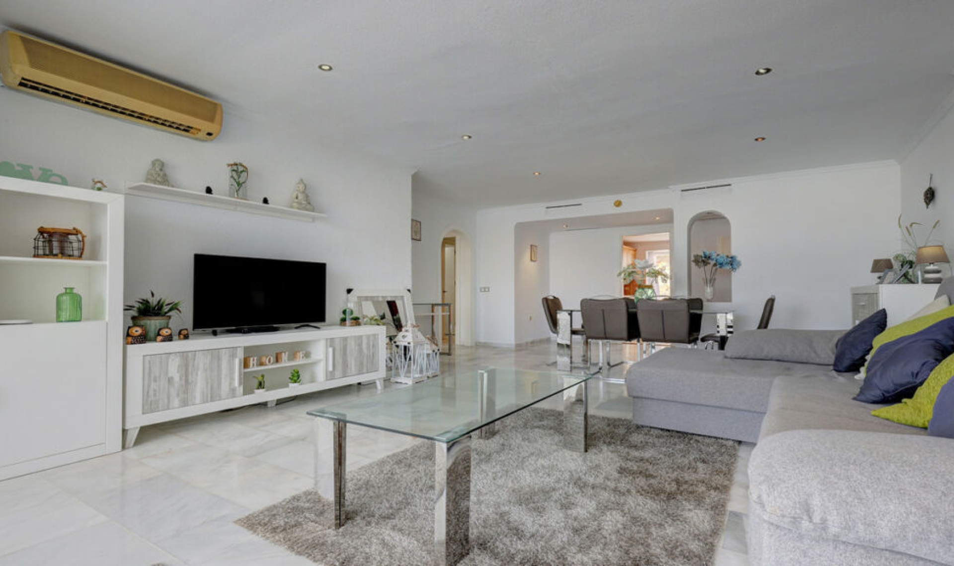 Resale - Apartment -
La Duquesa