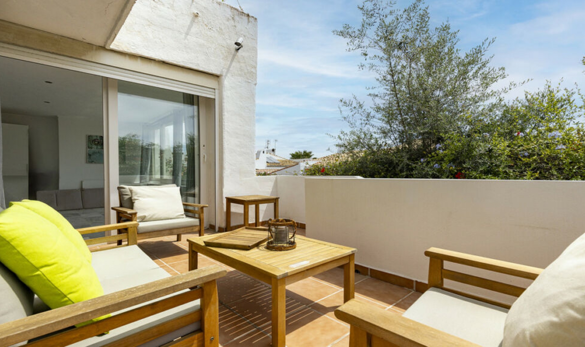 Resale - Apartment -
La Duquesa