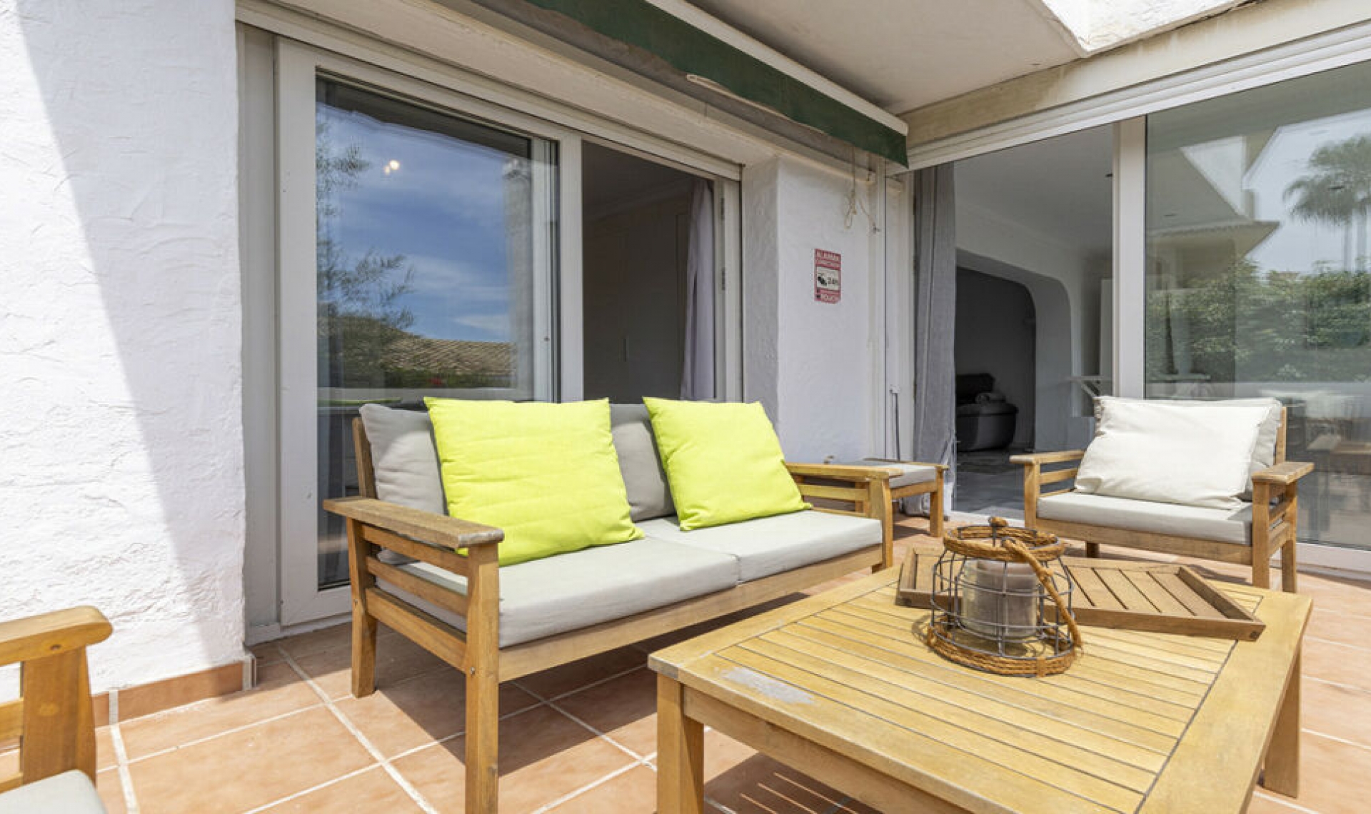 Resale - Apartment -
La Duquesa