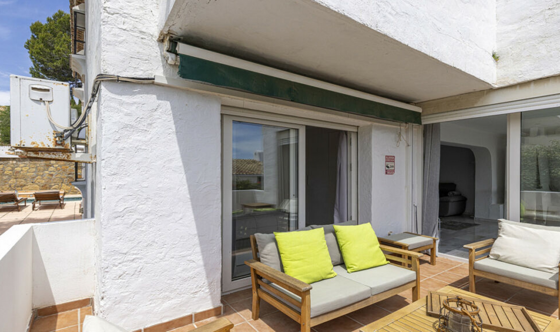 Resale - Apartment -
La Duquesa