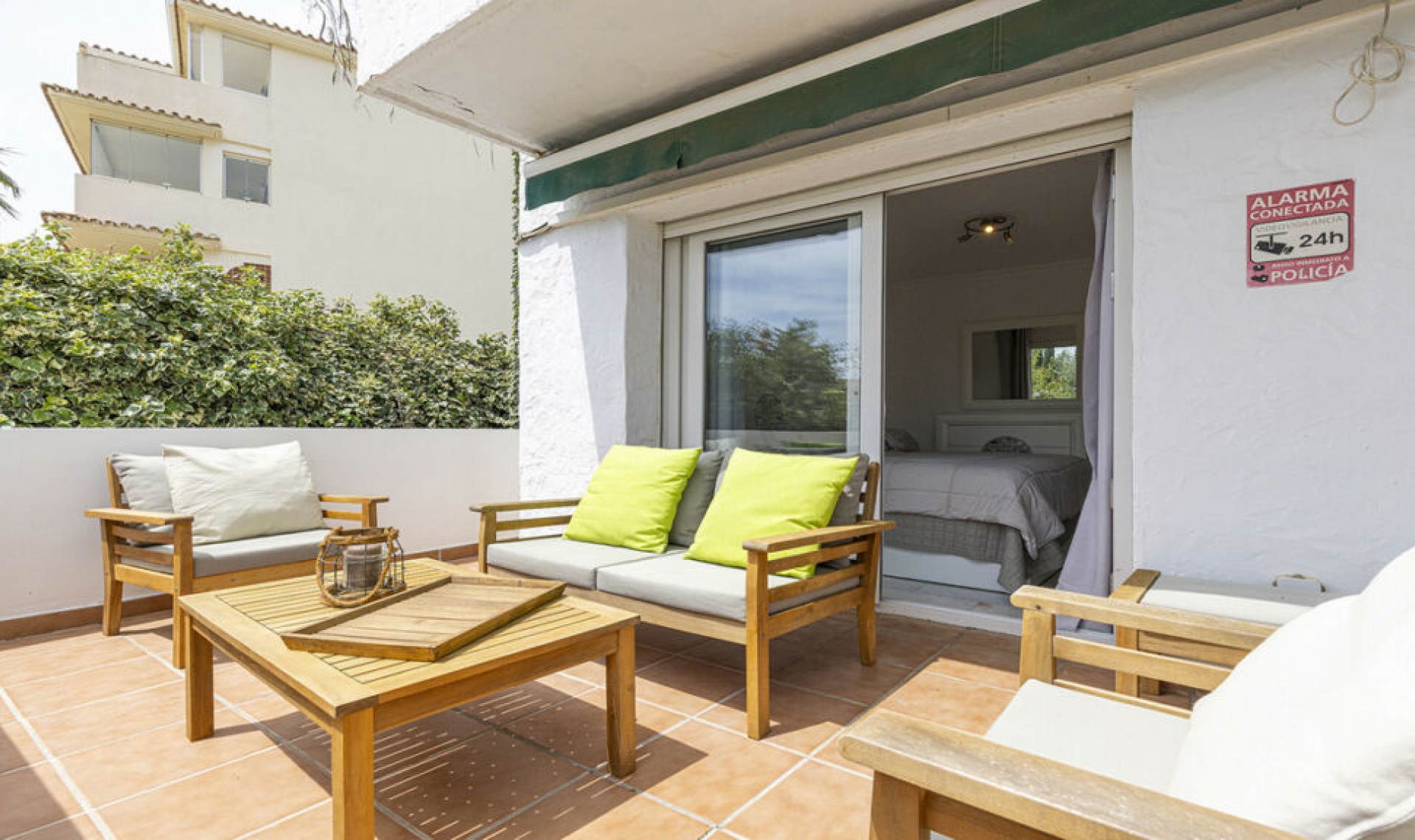 Resale - Apartment -
La Duquesa