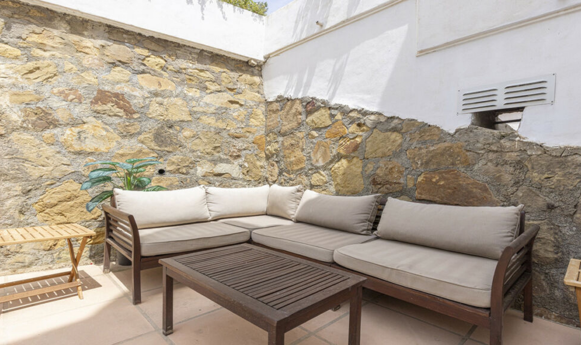 Resale - Apartment -
La Duquesa