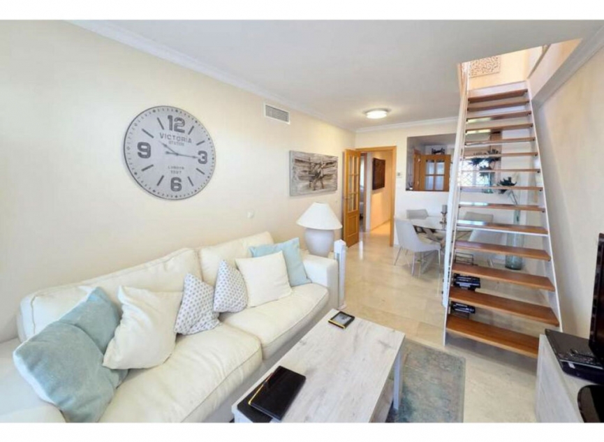 Resale - Apartment -
La Duquesa