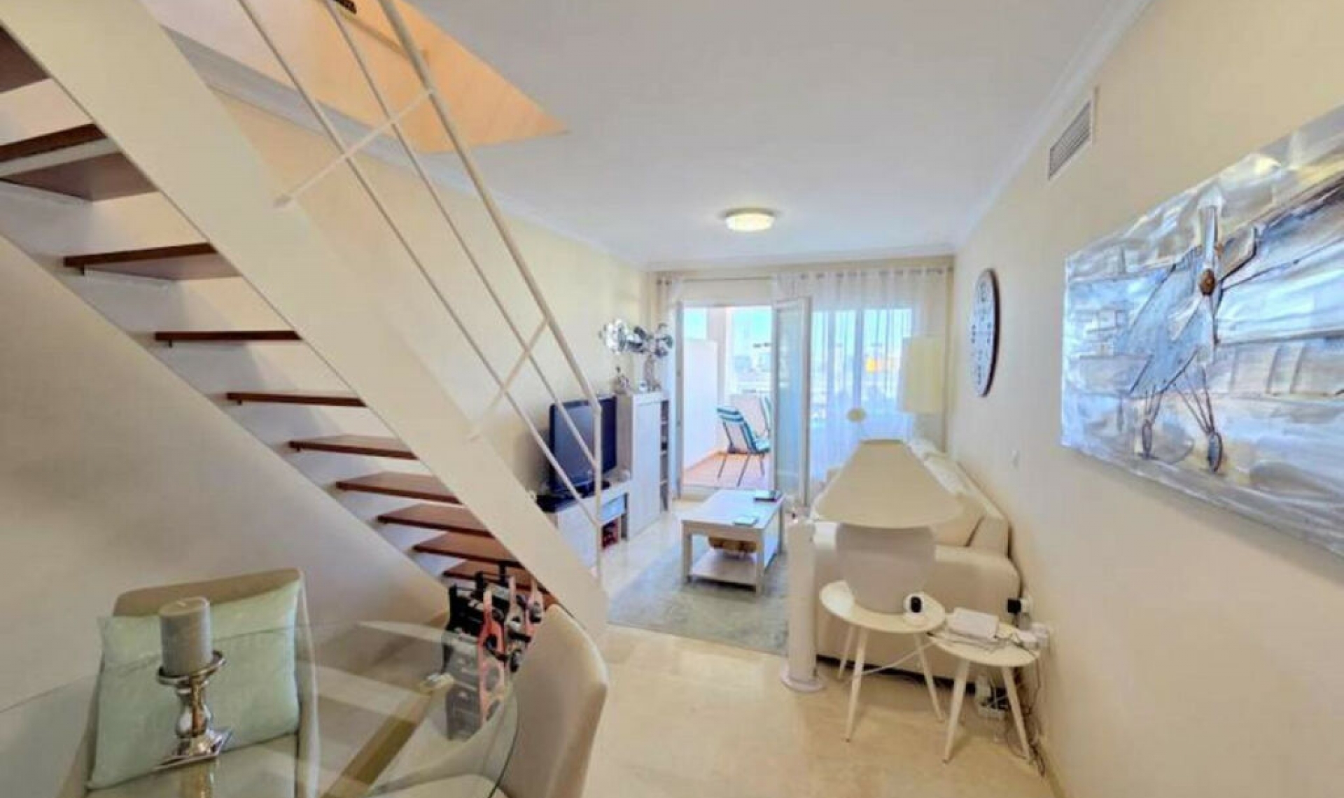 Resale - Apartment -
La Duquesa