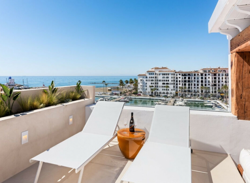 Resale - Apartment -
La Duquesa