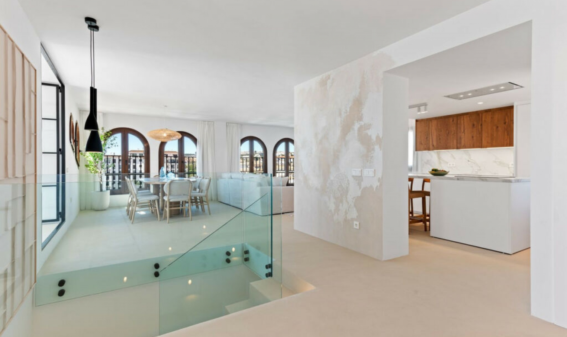 Resale - Apartment -
La Duquesa