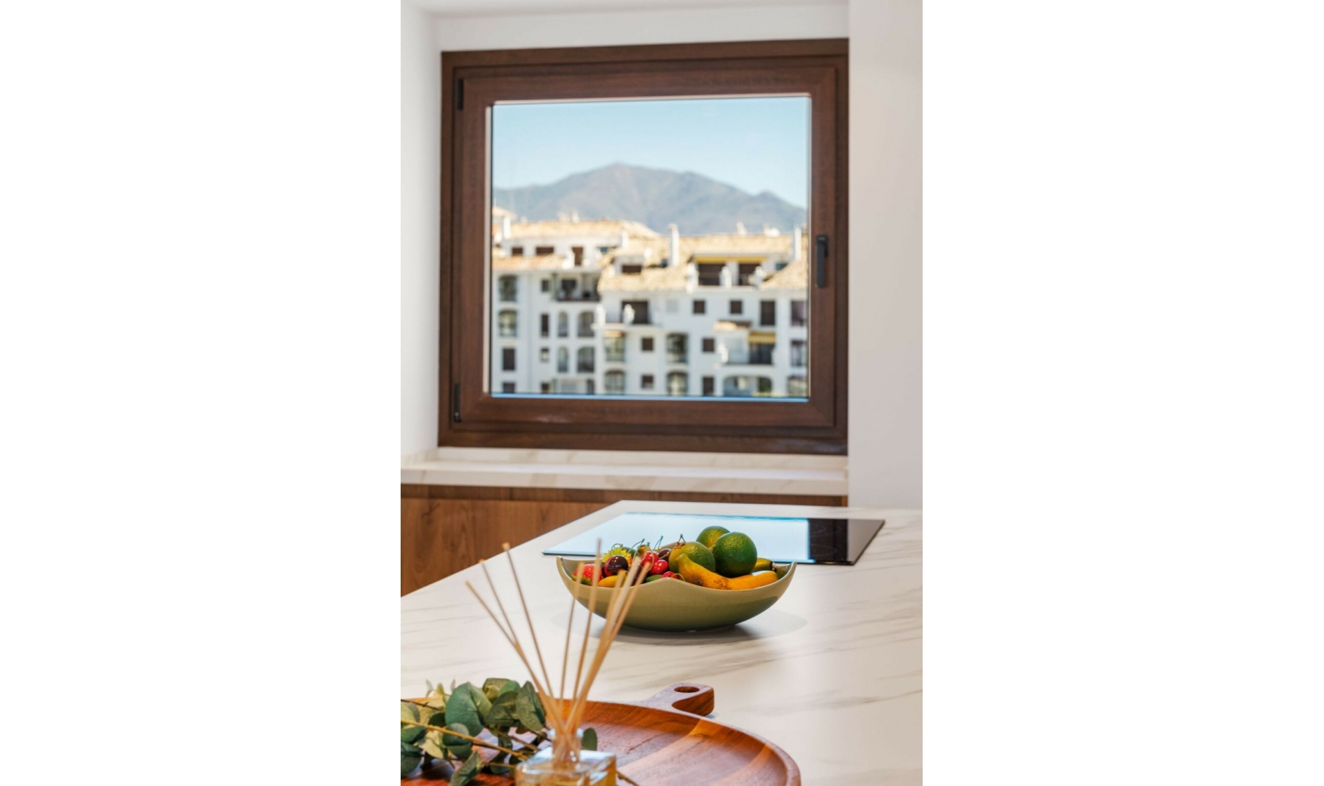 Resale - Apartment -
La Duquesa