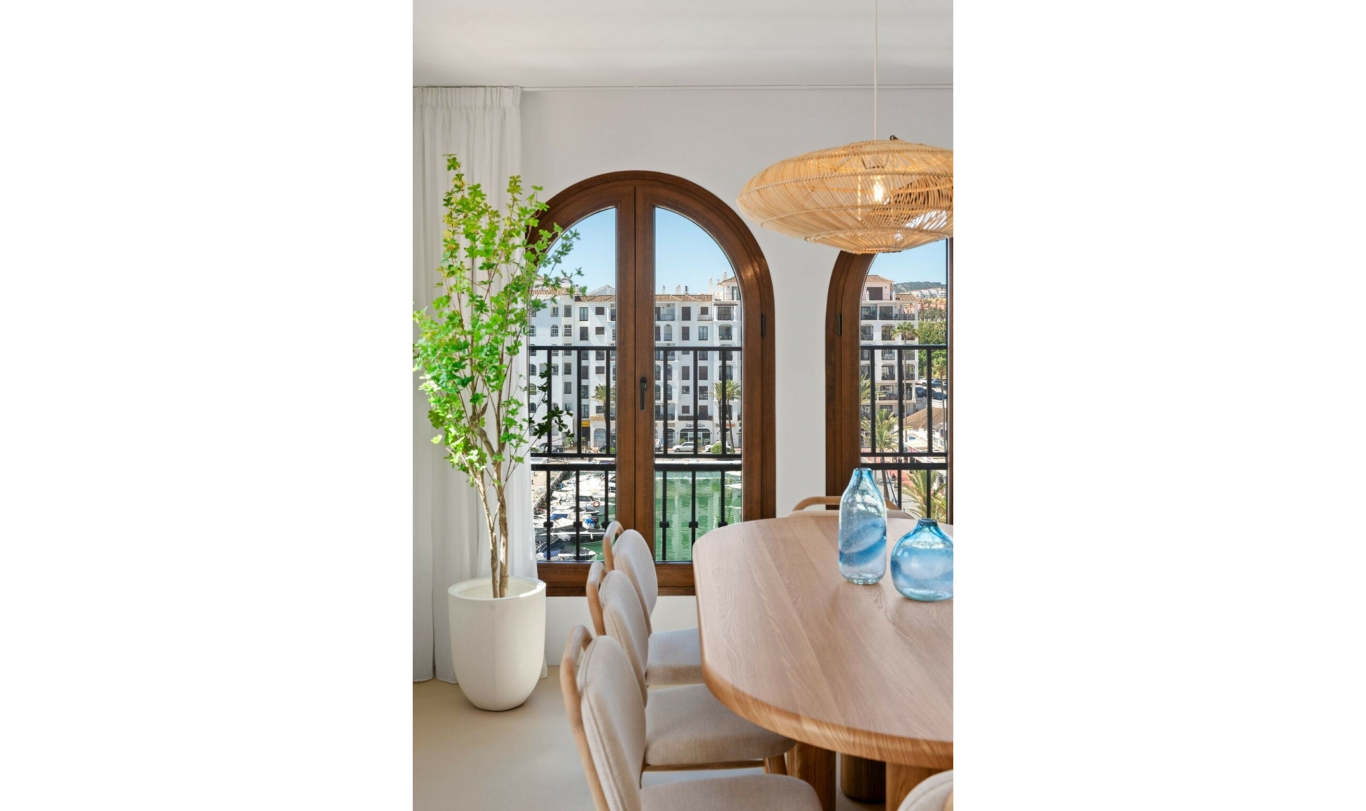 Resale - Apartment -
La Duquesa