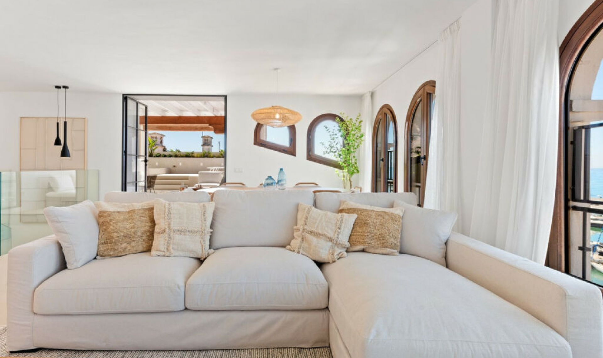 Resale - Apartment -
La Duquesa