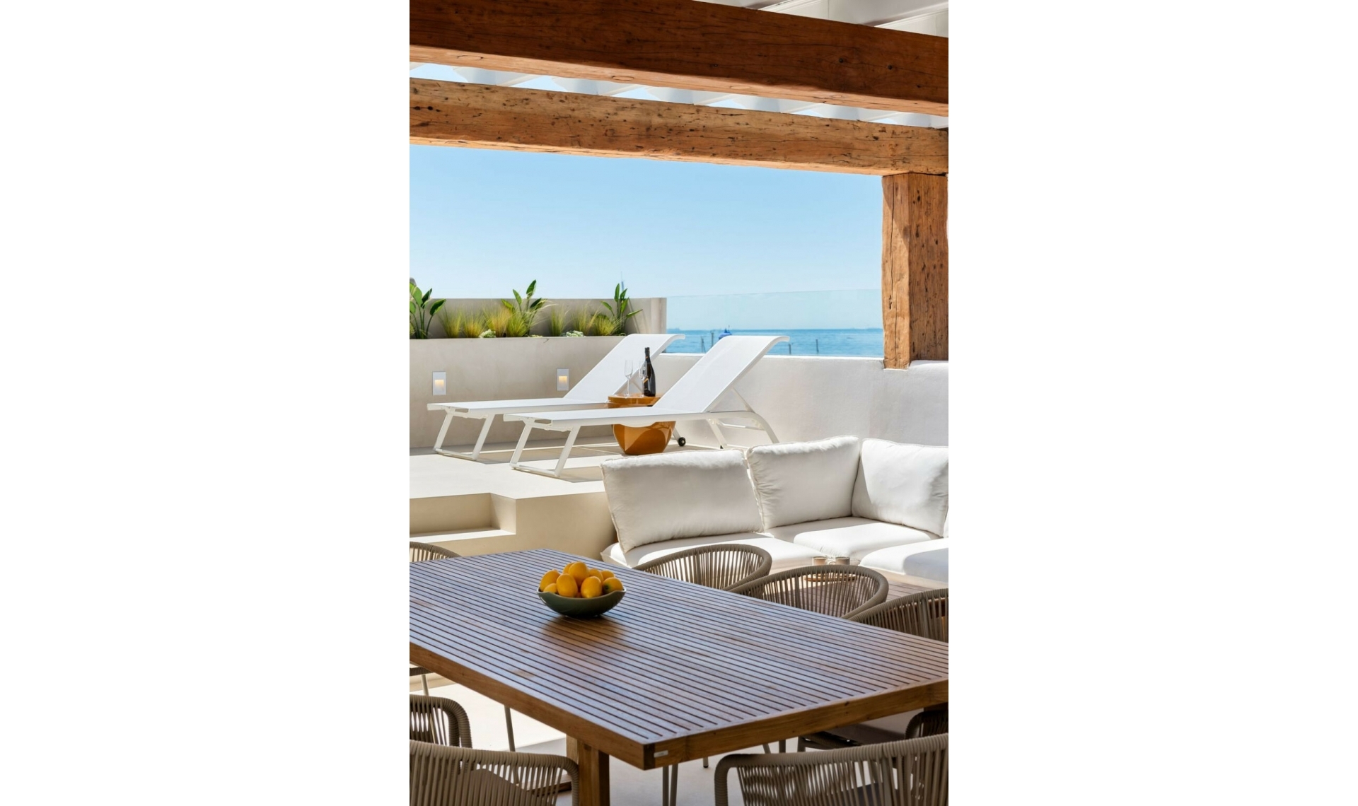 Resale - Apartment -
La Duquesa