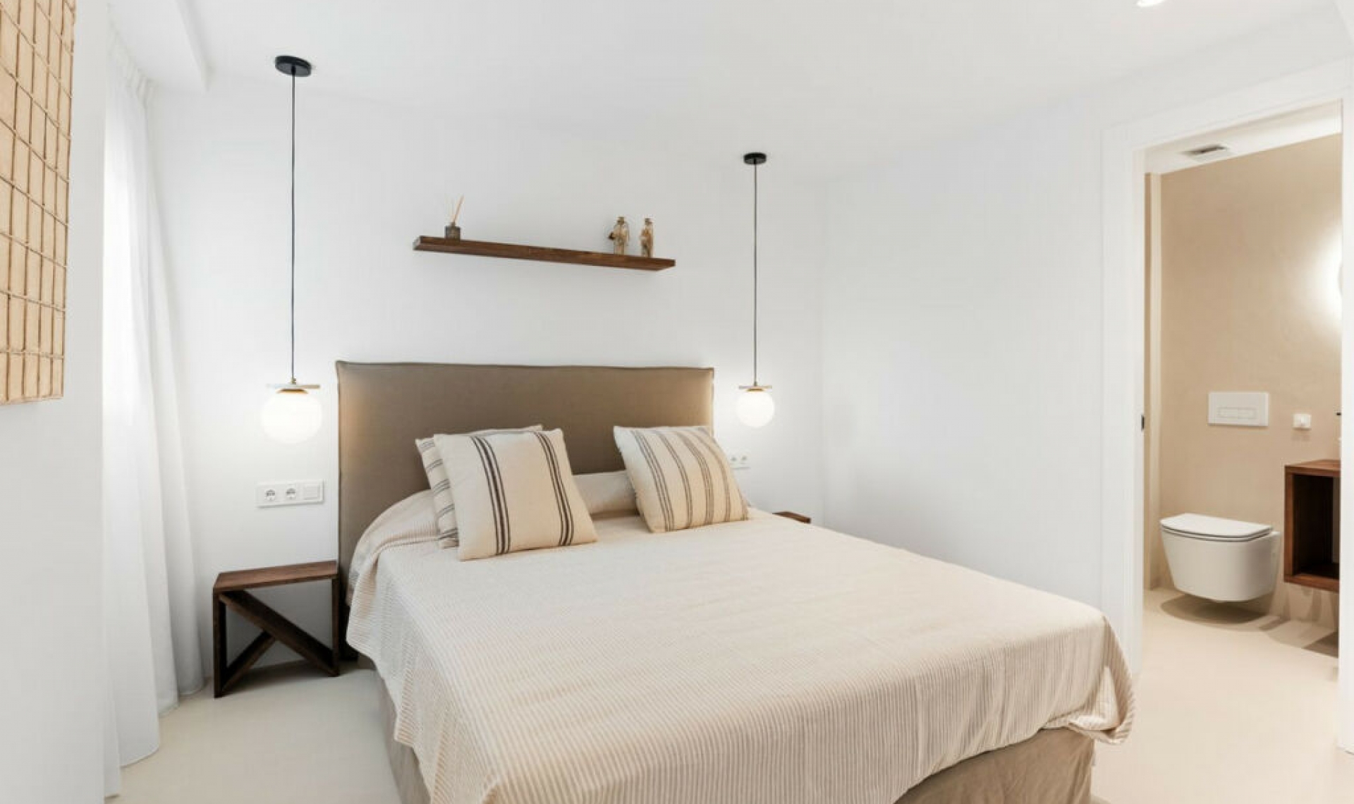 Resale - Apartment -
La Duquesa