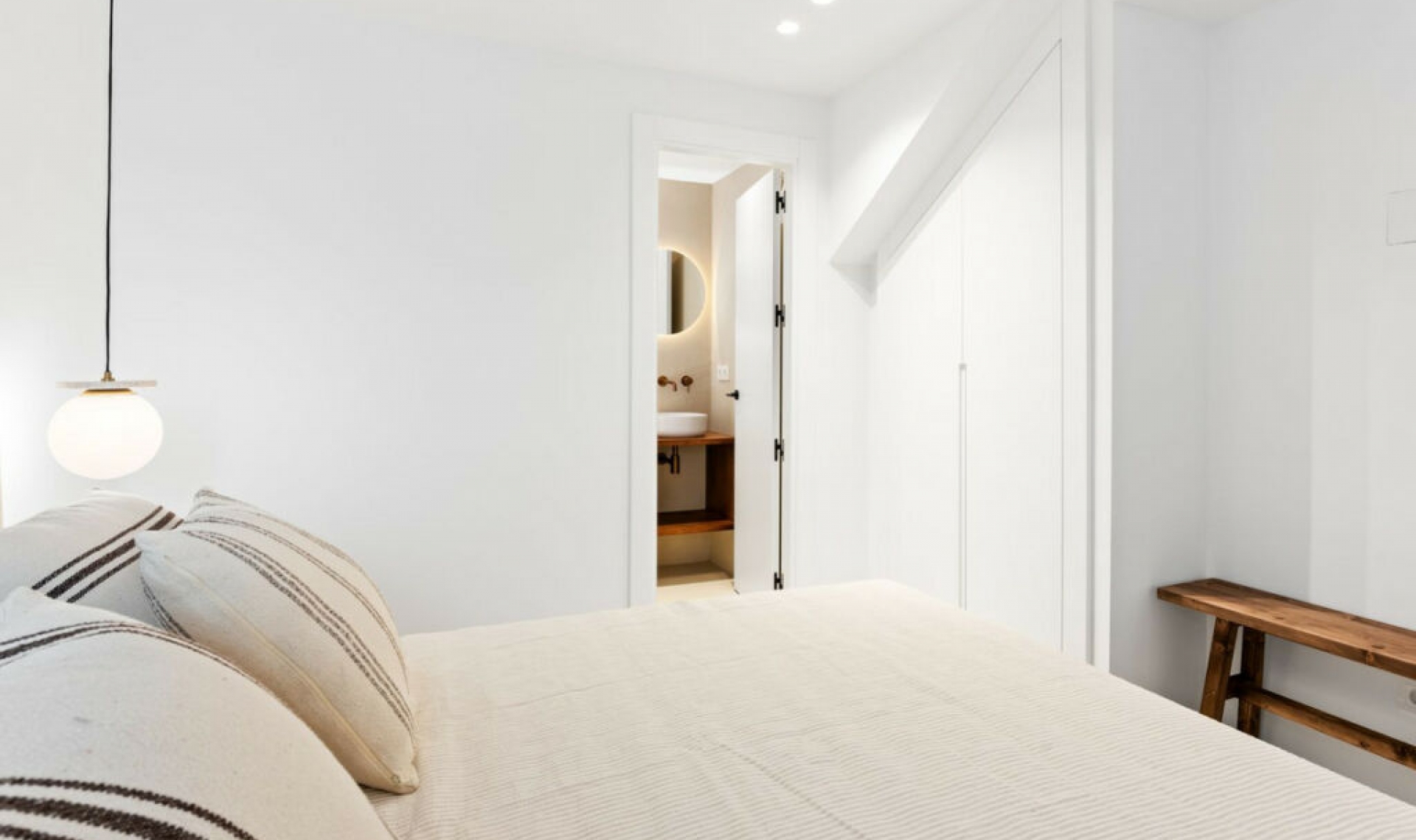 Resale - Apartment -
La Duquesa