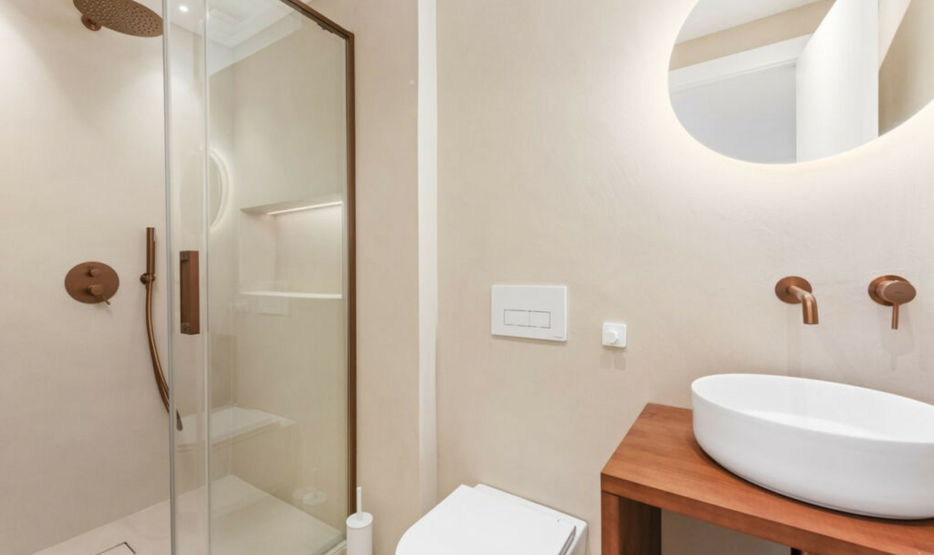 Resale - Apartment -
La Duquesa